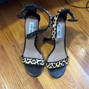 Steve Madden Leopard Print Block Sandals Size 7
